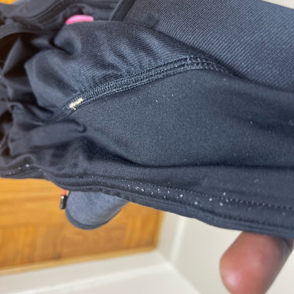 Lululemon Speed Short 2.5” size 10 - Picture 4 of 6